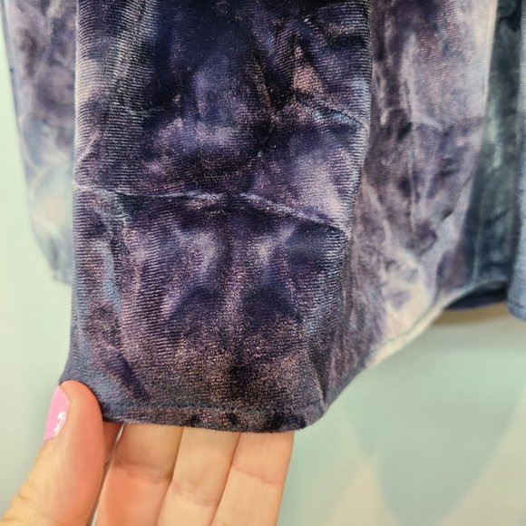 American Eagle Crop Top Off Shoulder Velour Tie Dye Shirt Womens Extra Small - Picture 4 of 9